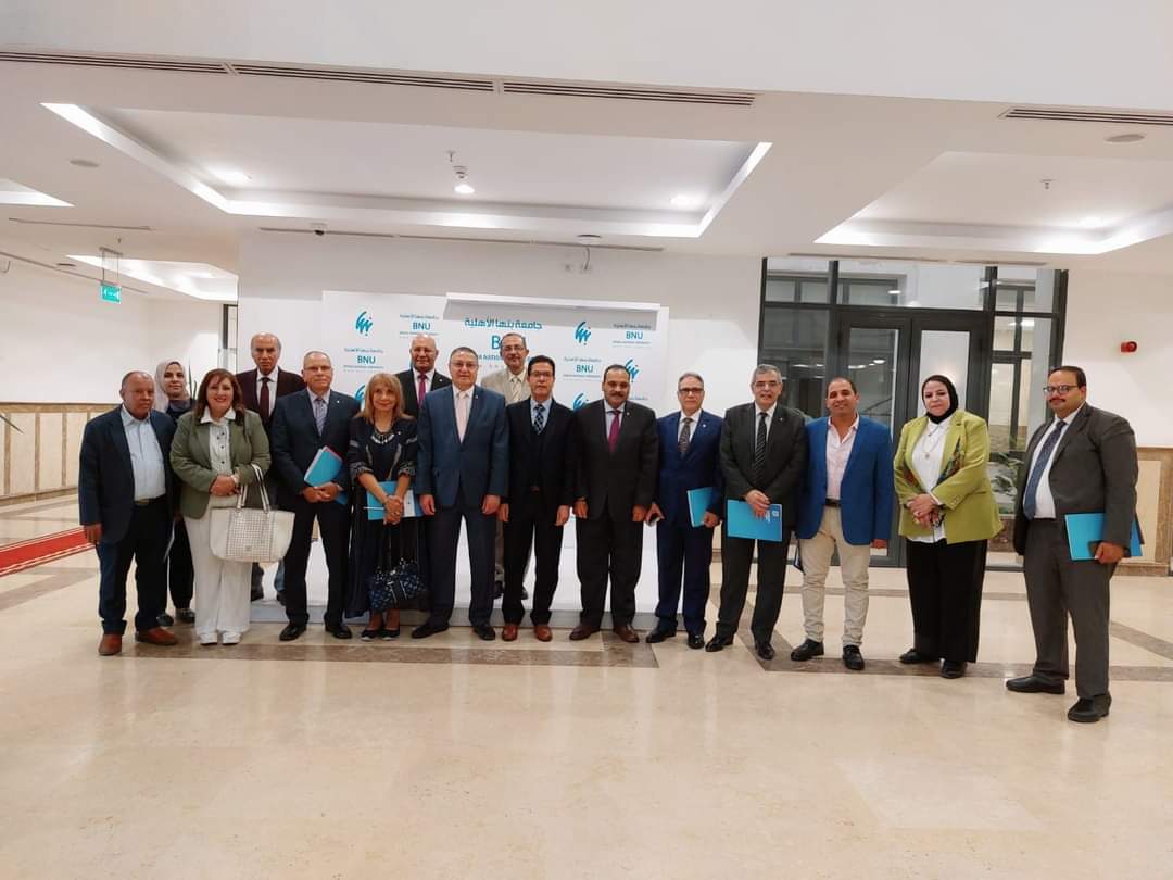 جلسة حوارية لمناقشة اللائحة الداخلية لجامعة بنها الأهلية   ” السعيد ” : وضع آليات جديدة للتنسيق وقبول الطلاب 