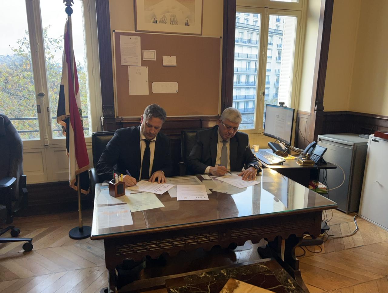 وزير التعليم العالي يوقع اتفاقية إطارية نواة لتحالفات جامعات البحر الأبيض المتوسط مع وفد جامعة ليون الفرنسية بباريس