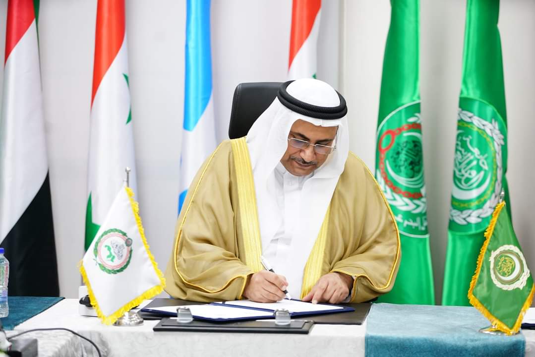 “العسومي” يوقع مذكرة تعاون مع الأكاديمية العربية للعلوم والتكنولوجيا والنقل البحري لتنفيذ أول دبلوم مهنى فى الدراسات البرلمانية