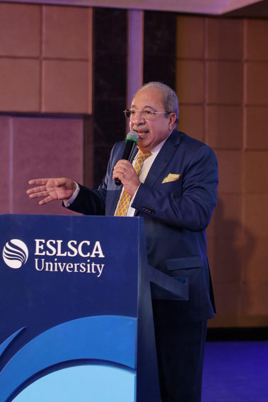 المليجى: قريبا توقيع بروتوكول تعاون بين الجامعة ووزارة التخطيط لتدريب ١٠ دفعات جديدة من موظفى الجهاز الإدارى