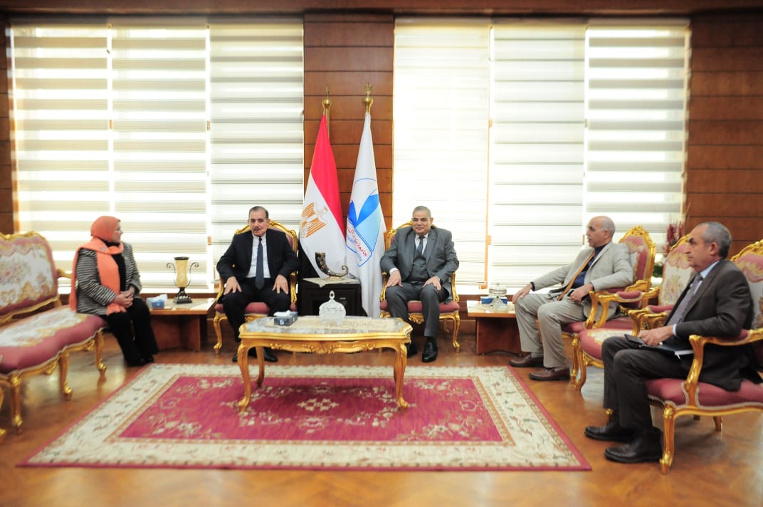 خلال رئاسته مجلس الجامعة .. رئيس جامعة كفر الشيخ يؤكد على ضرورة المشاركة فى الاستحقاق الدستوري