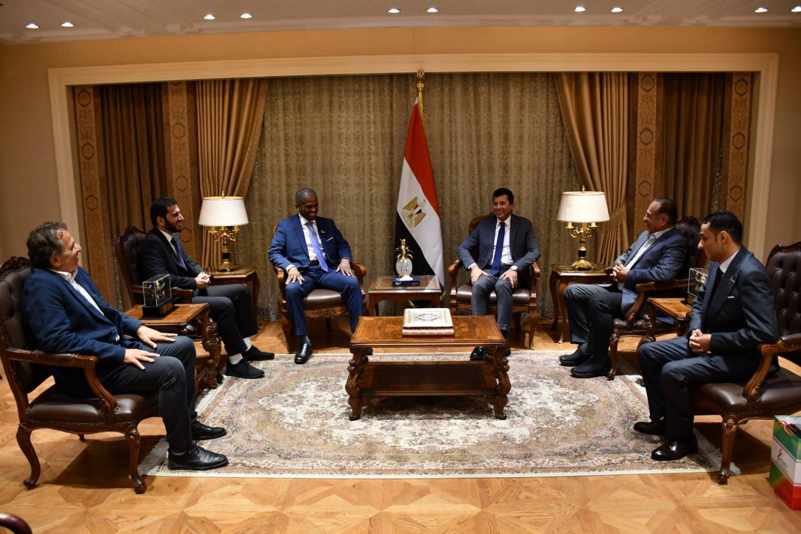 وزير الرياضة يلتقي رئيسي الاتحادين المصري والاماراتي لكرة اليد لمتابعة الاستعدادات لاستضافة السوبر المصري