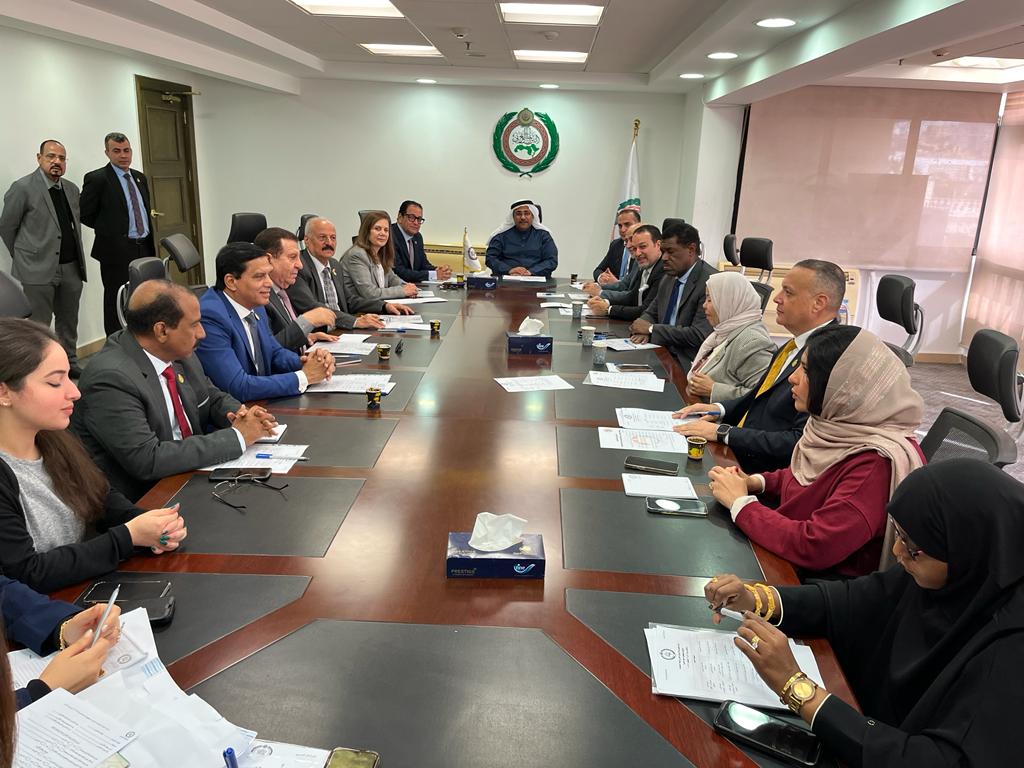 خلال ترؤسه اجتماعا لأعضاء بعثة البرلمان العربي:  المشاركة في متابعة الانتخابات الرئاسية المصرية* *”العسومي” يؤكد حرص البرلمان العربي على نقل الصورة الحقيقية لعملية الاقتراع بكل حيادية وشفافية ونزاهة