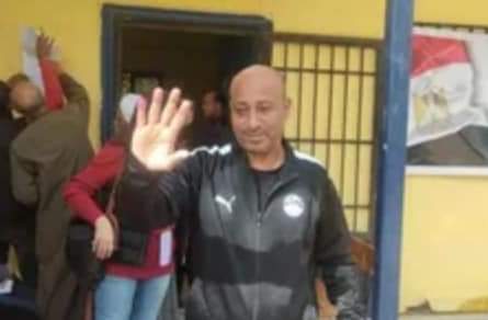 ياسر ريان نجم الأهلى ومنتخب مصر يدلي بصوته بالإنتخابات ويوجه رسالة للشباب
