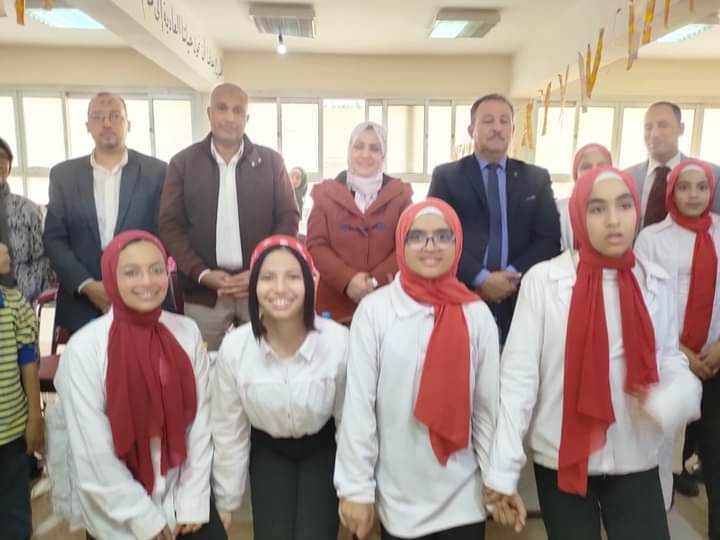 مدير عام اداره بدر التعليمية تشهد فعالية احتفال مدرسة الياسمين للتعليم الأساسي