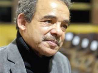 رحيل نجم الدراما الدينية والاجتماعية الفنان عادل انور