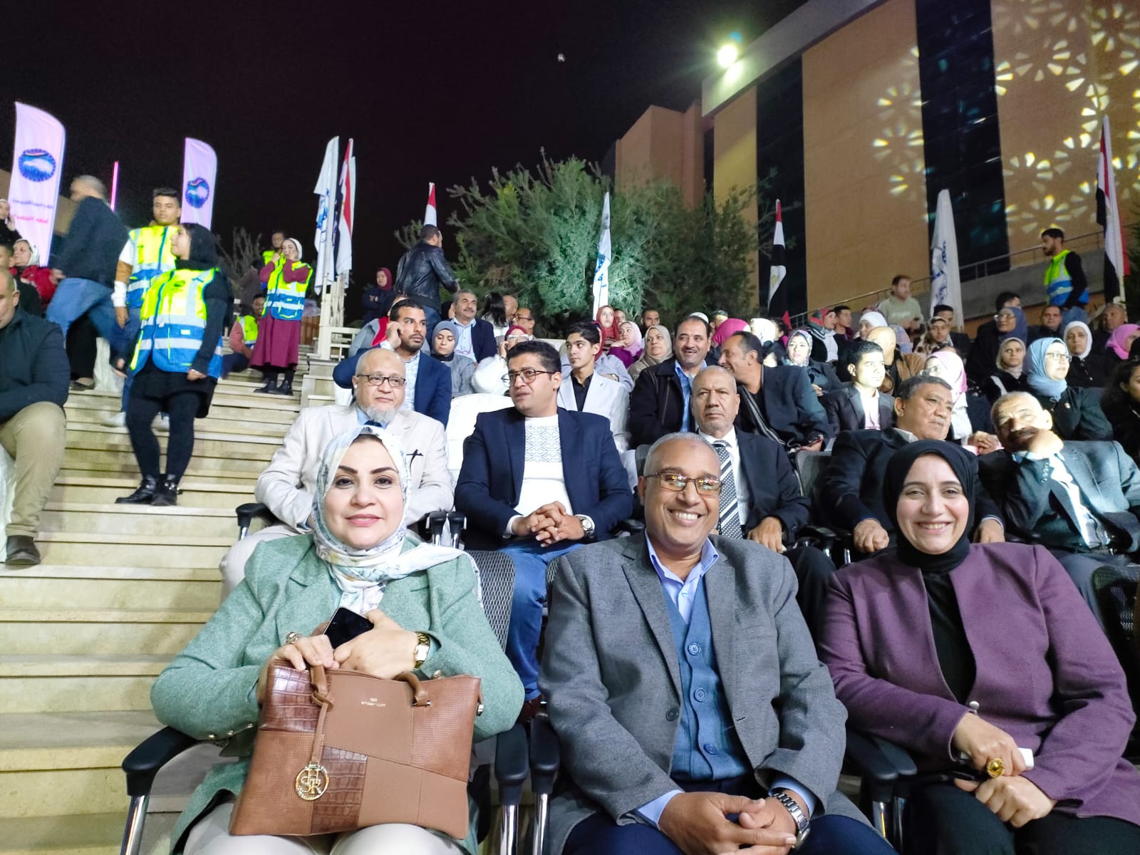 رئيس جامعه بدر يكرم مدير عام الأداره التعليمية