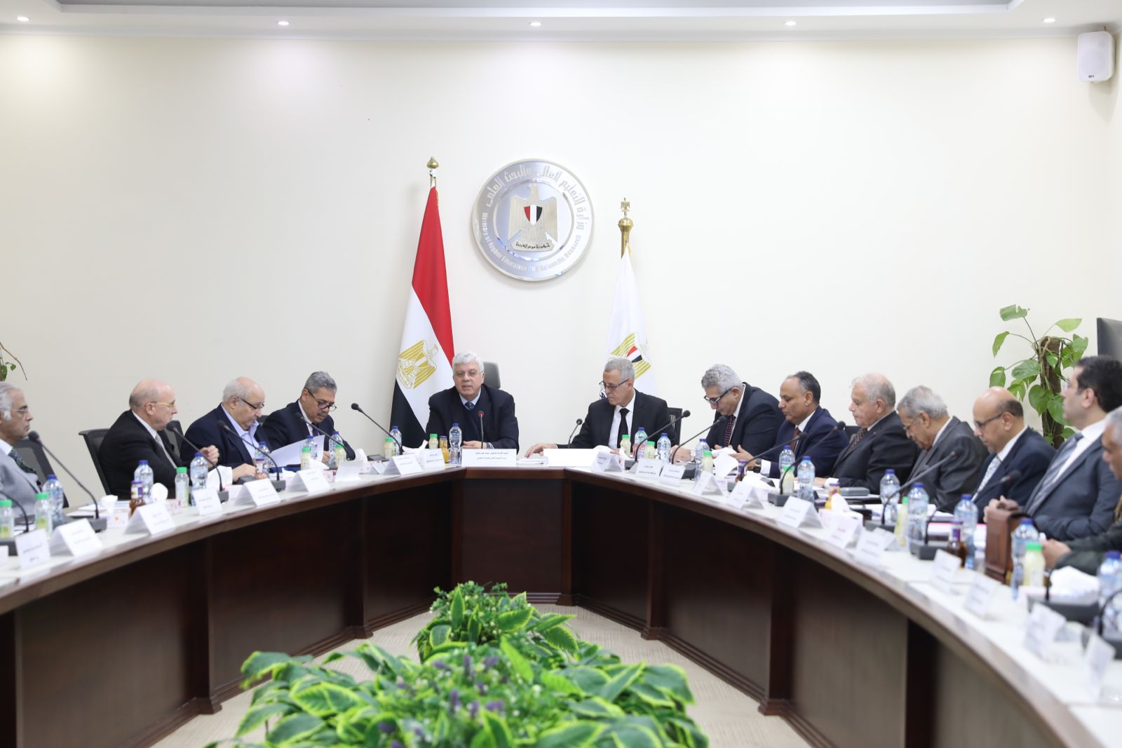 وزير التعليم العالي يرأس اجتماع مجلس الجامعات الأهلية