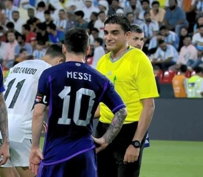 الحكم الدولي إبراهيم نور يعلن اعتزاله بعد نجاحه فى الإنضمام للقائمة الدولية والتي أعلنها الإتحاد الدولي للعبة FIFA