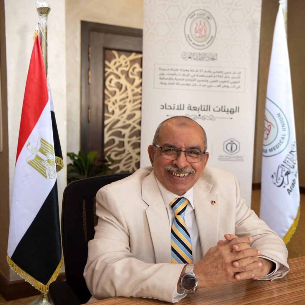 “الأطباء العرب” مهنئا ممثل الصحة العالمية بمصر: نتطلع لتعزيز التعاون