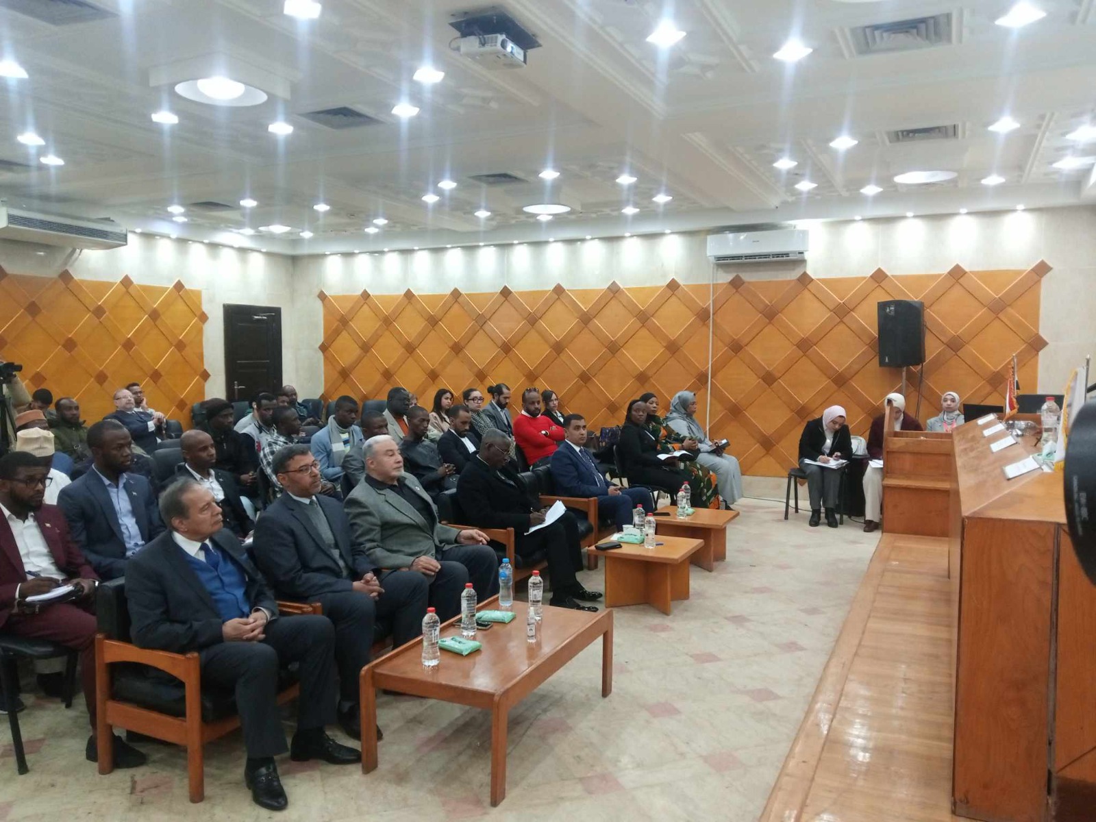 مصر والتنمية فى أفريقيا ندوه ثقافية في مكتبة القاهره الكبرى