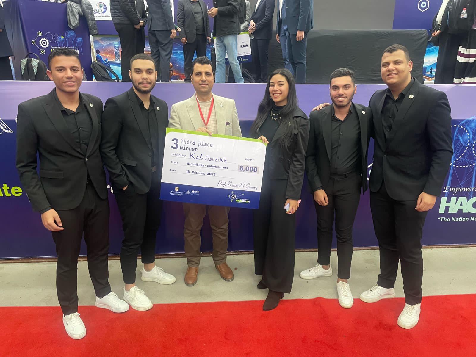 فريق كلية الذكاء الاصنطاعي بجامعة كفر الشيخ يفوز بالمركز الثالث بهاكاثون التقنيات الناشئة لتمكين ذوى الهمم فى مسار الإتاحة والترفيه