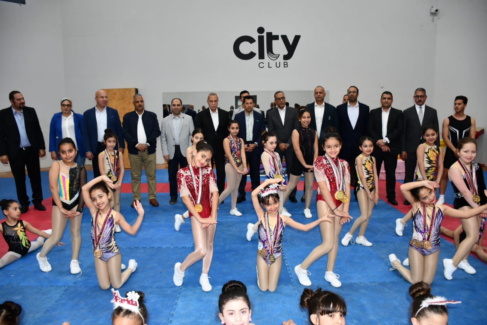 وزير الشباب والرياضة يفتتح حمام السباحة الأولمبي في نادى سيتي كلوب ببنها