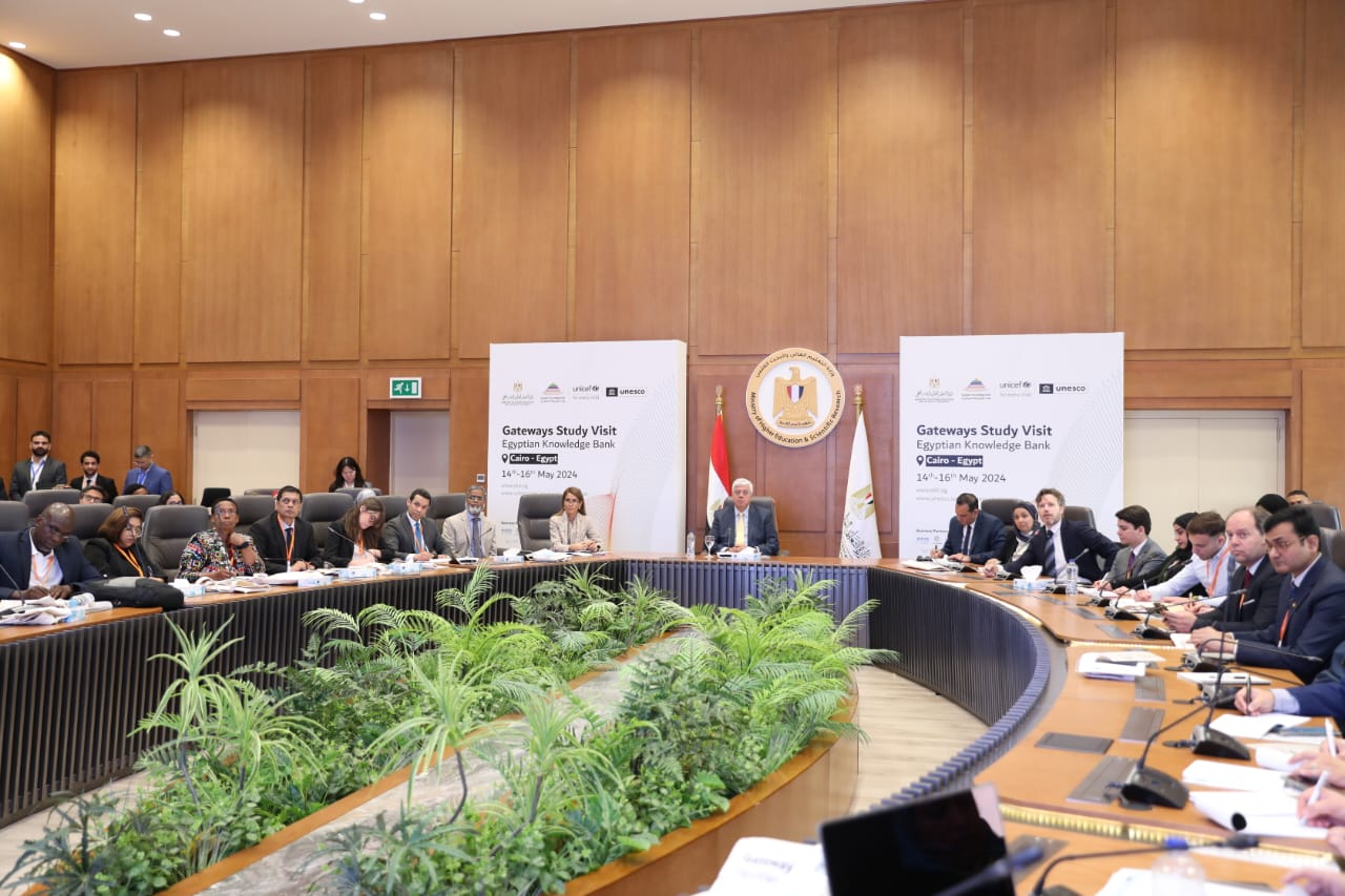 د. أيمن عاشور: الوزارة تعمل على جعل بنك المعرفة منصة رائدة للتعليم العالي والبحث العلمي على مستوى العالم.