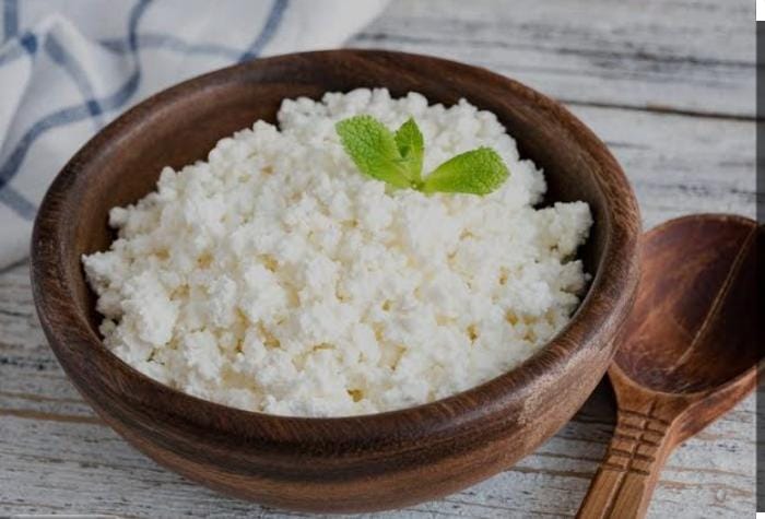 الجبن القريش غني بالبروتين