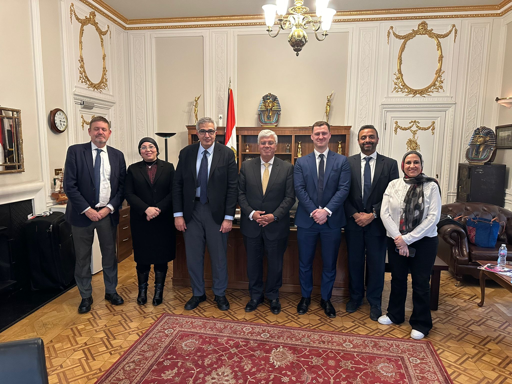 وزير التعليم العالي يبحث مع مدير مؤسسة “التايمز” سبل مواصلة الجامعات المصرية تعزيز تصنيفاتها الدولية