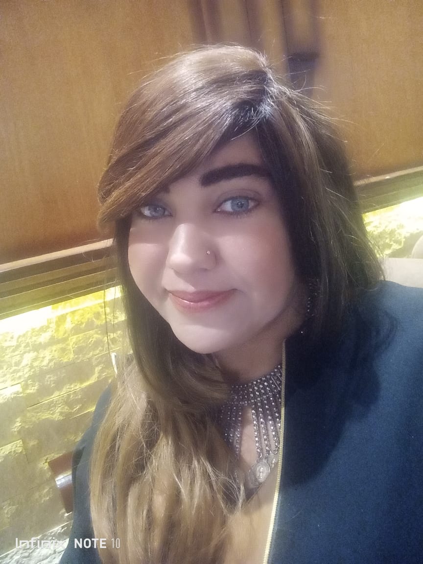 والسِيسِى واثِق فِى خُطاه وفِى التخلُص مِن حِفنة شرُدت عن القطِيعِ بُكُلِ صلفٍ وإنسِياق