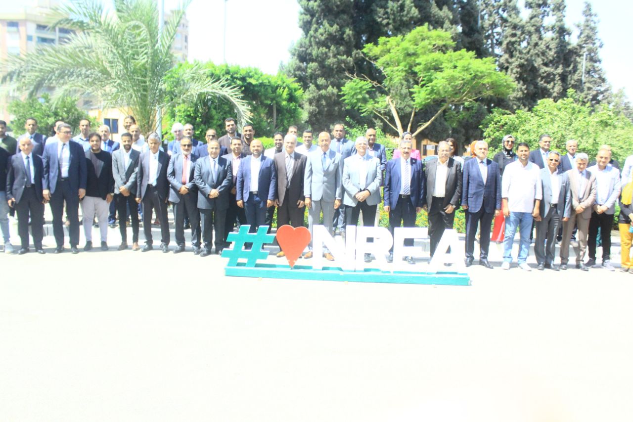 نائب رئيس جامعة أسوان لشئون التعليم والطلاب يشارك في مشروع “تنمية قدرات الطاقة الحرارية الأرضية في مصر