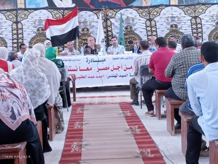 وكيل أول تعليم الشرقية يشهد فعاليات مبادرة من أجل مصر معنا نستطيع بمدرسة ديرب نجم الثانوية الصناعية بنات