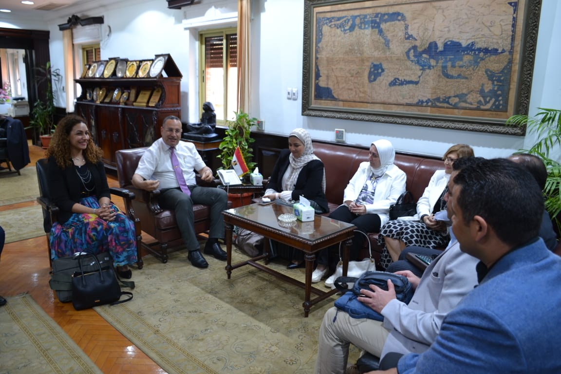 رئيس جامعة الإسكندرية يستقبل وفد أكاديمية البحث العلمي والتكنولوجيا لبحث سبل التعاون المشترك