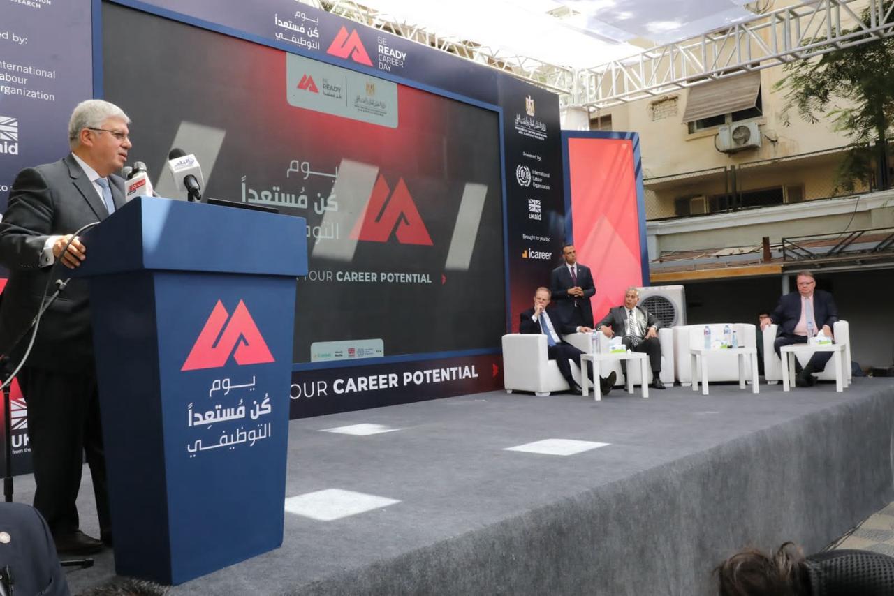 التعليم العالي:   استمرار الخطط التنفيذية لربط التعليم الجامعي بسوق العمل والتنمية الشامله في مصر