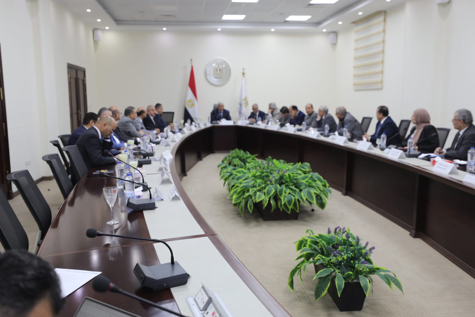 وزير التعليم العالي يجتمع برؤساء الجامعات الأهلية المنبثقة عن الجامعات الحكومية