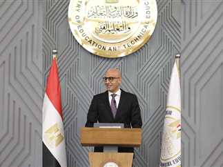 وزير التربية والتعليم يعرض خطة الوزارة لإعادة هيكلة المرحلة الثانوية