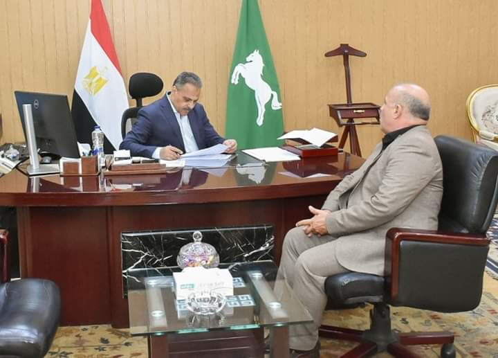 محافظ الشرقية يُقرر النزول بالحد الأدنى لتنسيق القبول بالمرحلة الثانوية الفنية للناجحين في الشهادة الإعدادية للعام الدراسي 2023/ 2024