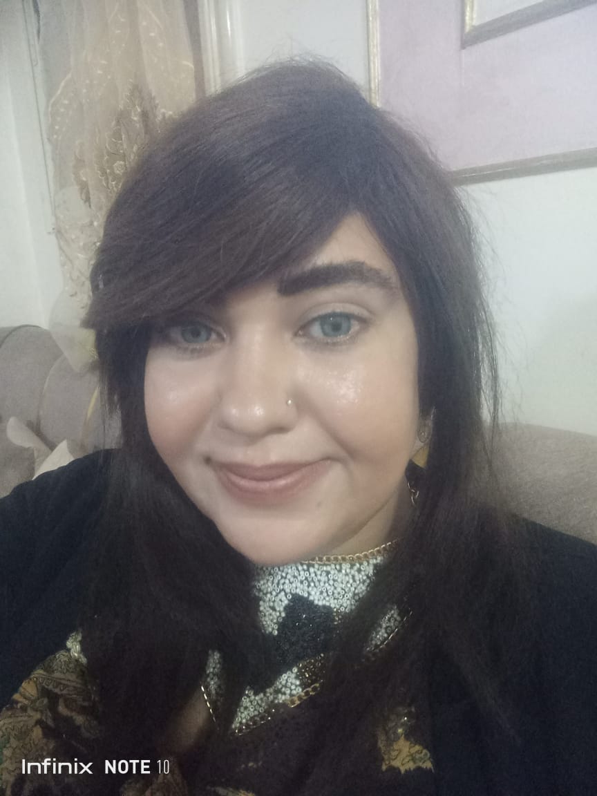 حُبِى إليكَ يُعنِى الحضارة والبربرِية بِلا إشتِباك