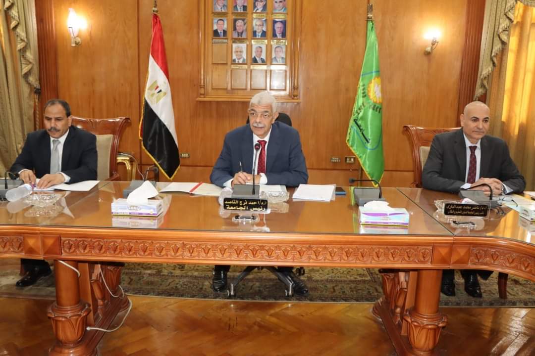 القاصد يرأس الاجتماع الشهرى لمجلس جامعة المنوفية ويعلن الفائزين فى مسابقة أفضل مطعم للعام الجامعى ٢٠٢٣/ ٢٠٢٤ 