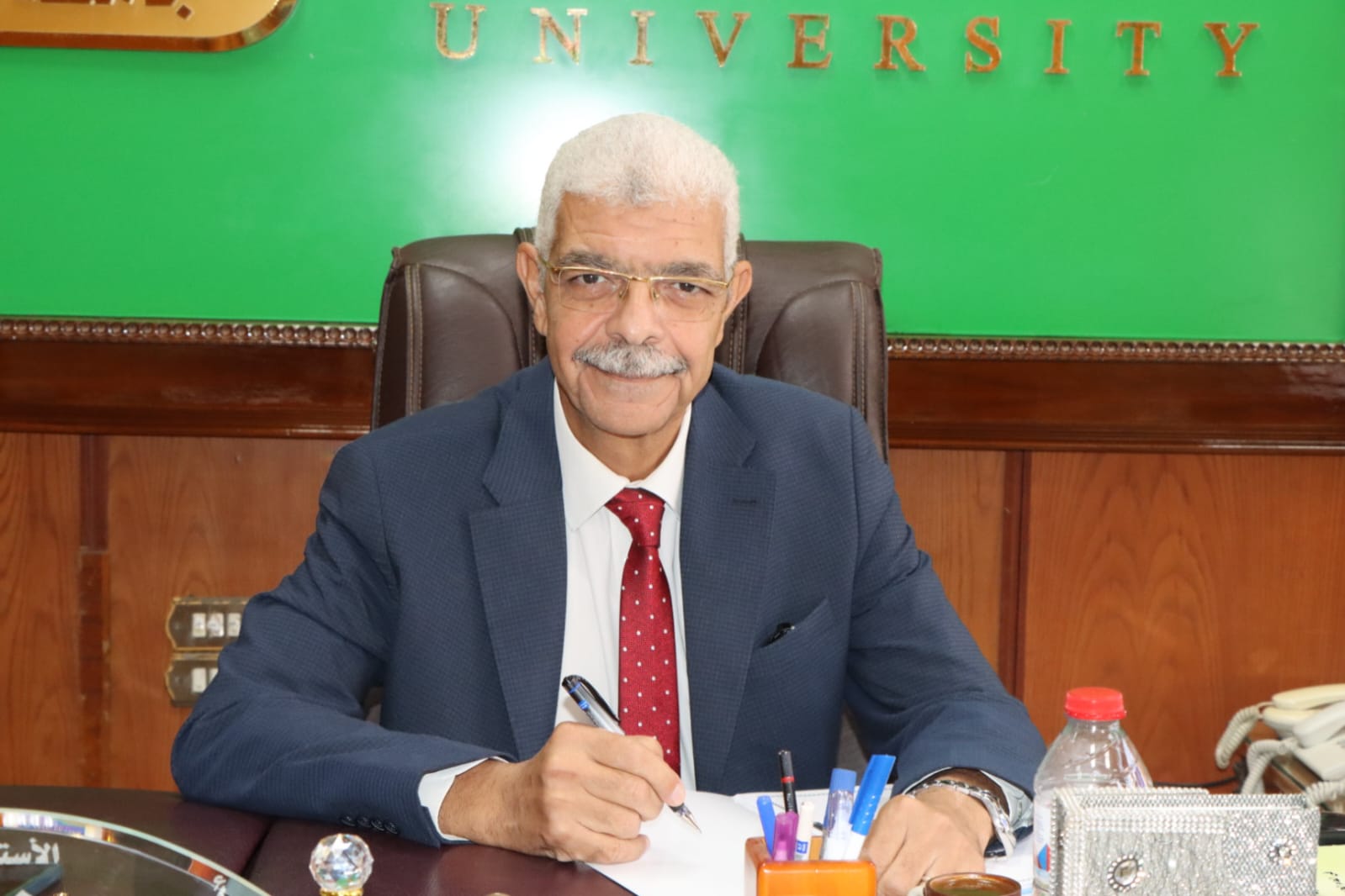 رئيس جامعة المنوفية يعقد إجتماع مجلس الدراسات العليا أون لاين