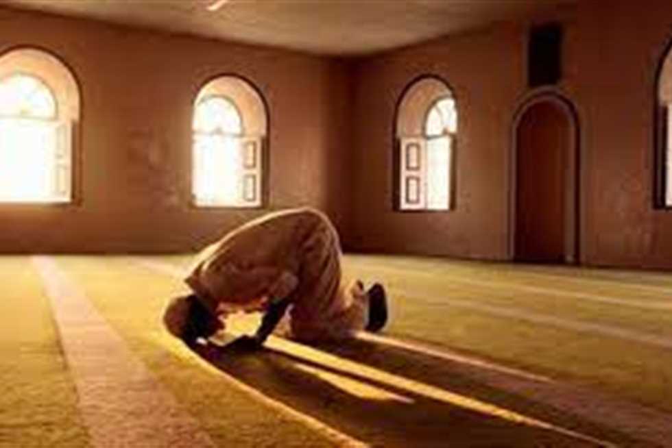 النزول الوحيد الذي يجعلنا نرتفع: أهمية السجود في حياتنا