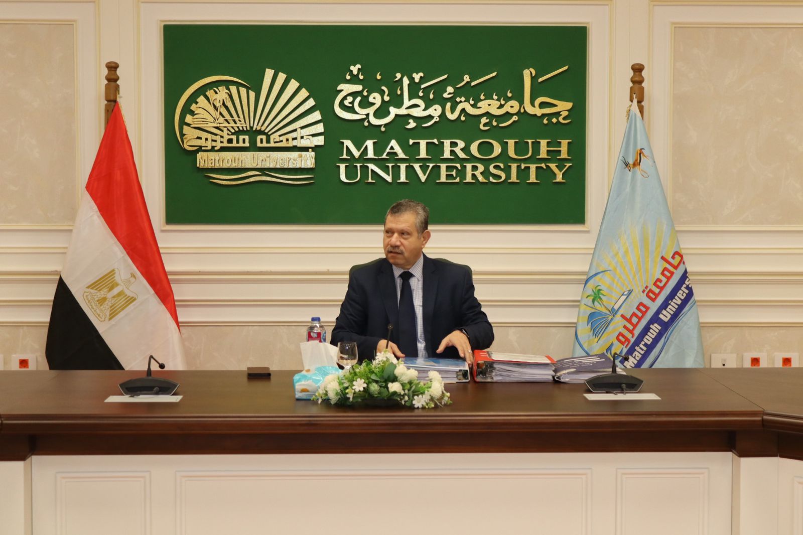 مجلس جامعة مطروح برئاسه الدكتور.مصصطفى النجارينهي استعداداته للعام الدراسي الجديد