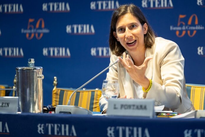 زعيمة الحزب الديمقراطي الإيطالي تدعو لفرض حظر شامل على الأسلحة لإسرائيل 