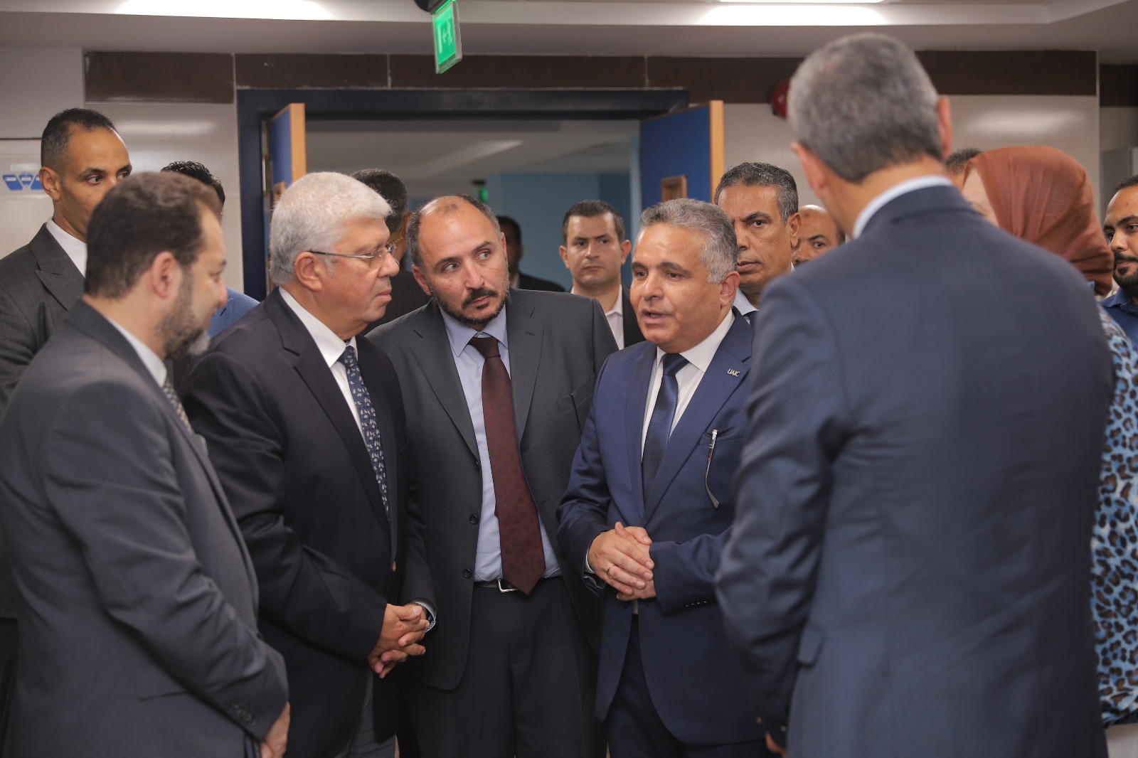 وزير التعليم العالي يتفقد المستشفى الجامعي لجامعة السويس