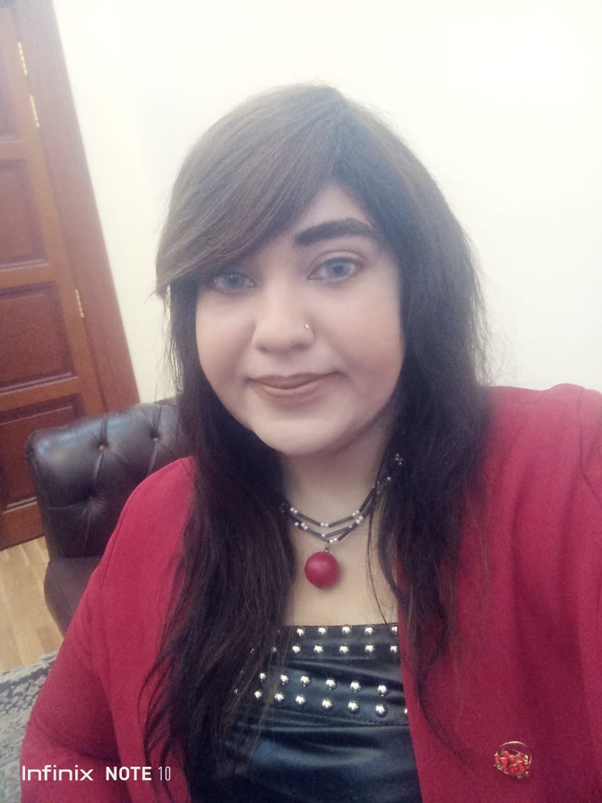 وبِكَ أحيا ليلتِى لحِينَ ألقاكَ صباحاً فِى تمامِ الموعِد