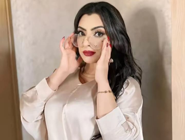 ملك طرخان سعيده بالانصمام لاوراق التاروت والفيلم يحمل رسالة هادفة