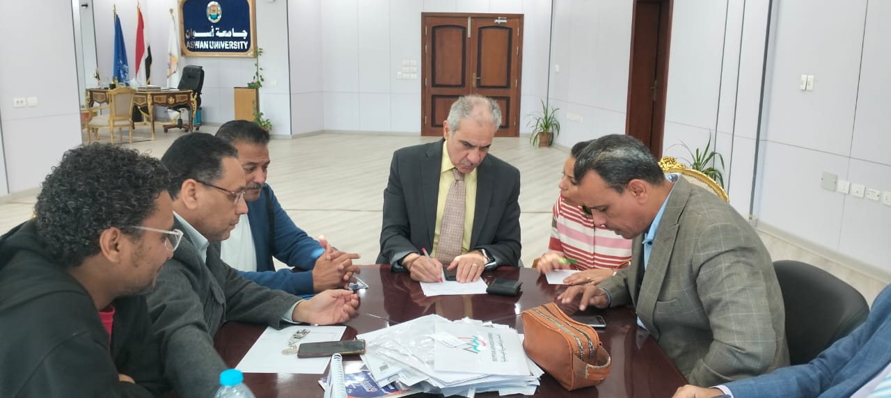 جامعة أسوان تستعد لزراعة 1000 شجرة ليمون ضمن مبادرة هنجملها وتنفيذا للمبادرة بداية جديدة لبناء الإنسان المصري