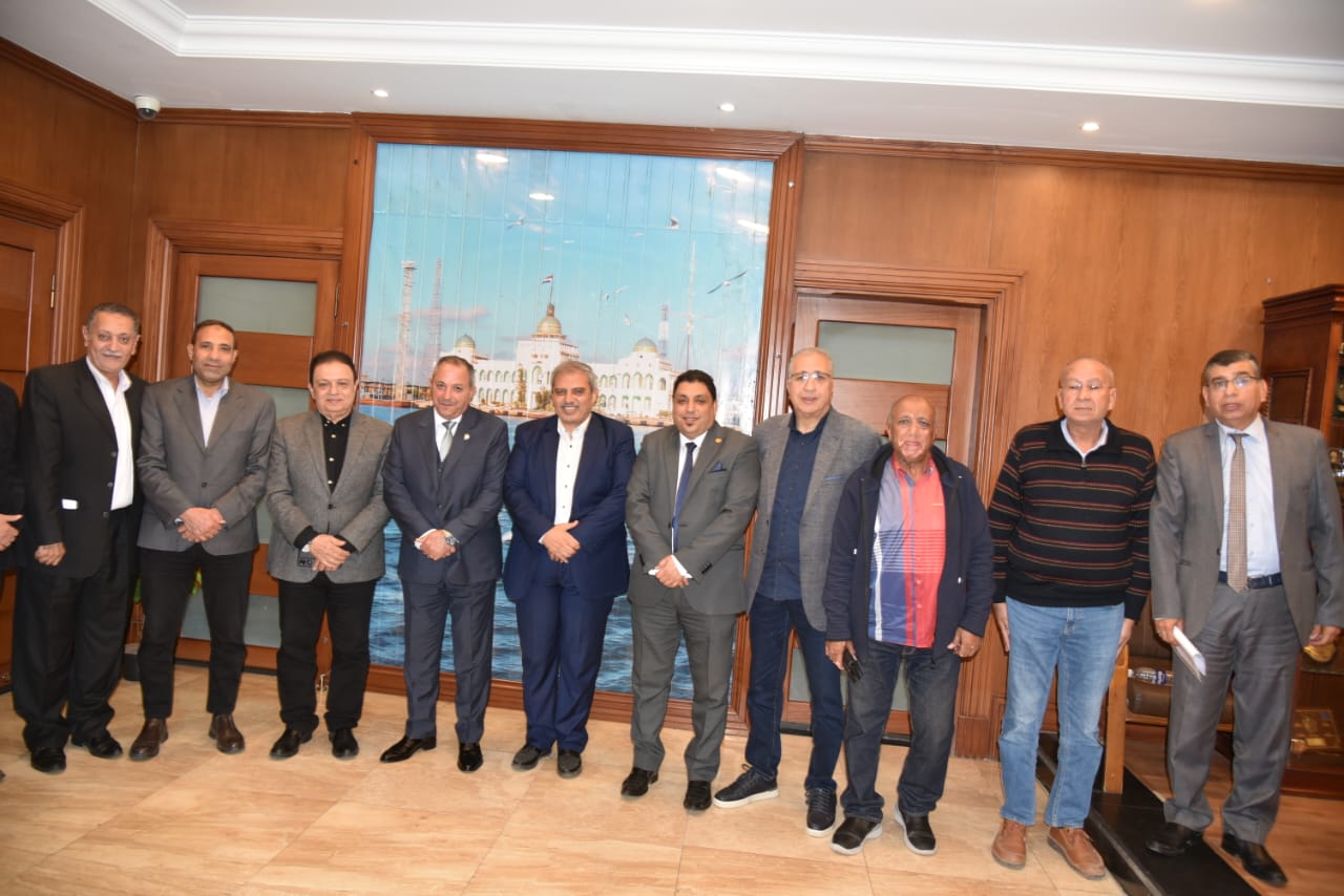 محافظ بورسعيد يستقبل الصحافيين النقابيين بالمحافظة