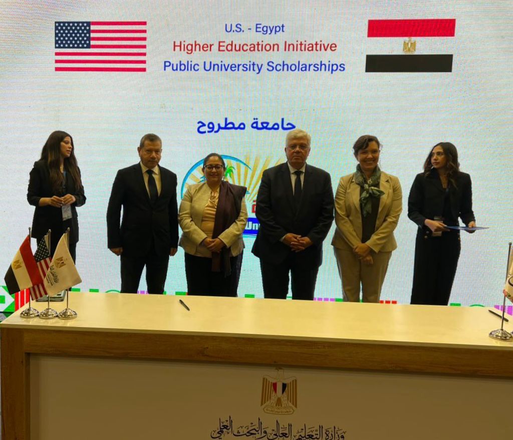 جامعة مطروح تُوقِّع بروتوكول تعاون لدعم الطلاب ذوي الهمم