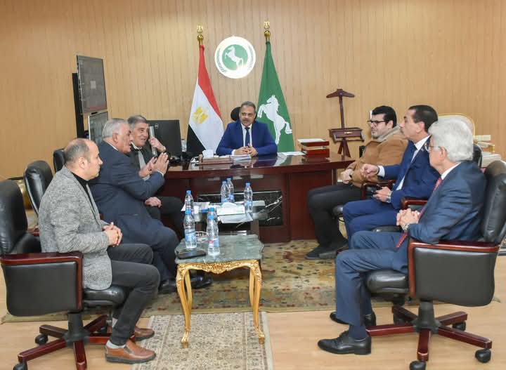 محافظ الشرقية يلتقي بعدد من أعضاء البرلمان لإستعراض وحل مشاكل المواطنين بدوائرهم المختلفة