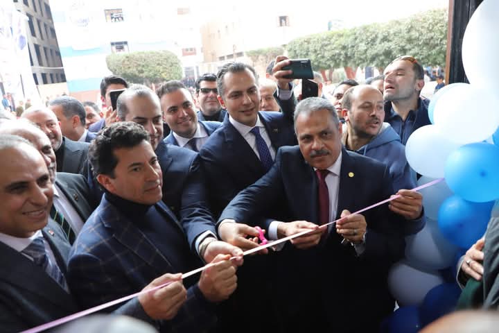 انطلاق فاعليات مبادرة ” هدية السيد الرئيس ” بمركزي منيا القمح والزقازيق