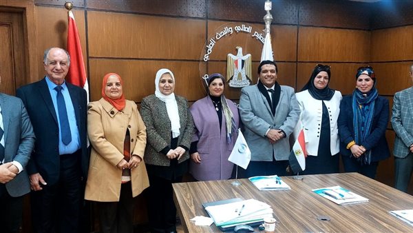 اللجنة الوطنية المصرية للتربية والعلوم والثقافة تستضيف الاجتماع الثاني للجنة التنسيقية المشتركة لمشروع الشهادات الدولية المهنية في التدريس