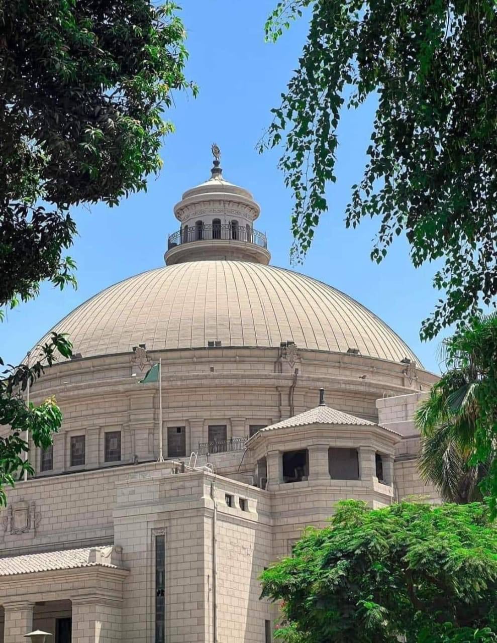 وزير التعليم العالي يهنئ جامعة القاهرة لحصول كلية طب قصر العيني على اعتماد الجمعية الدولية للكلى كمركز تدريبي إقليمي