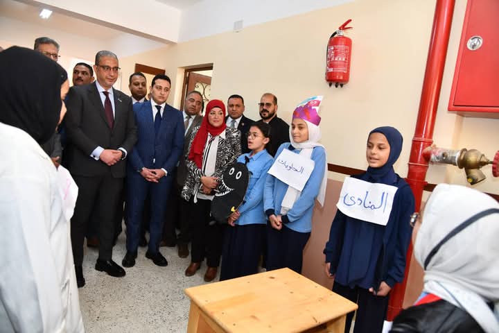 محافظ الفيوم يفتتح مدرسة وليدة الابتدائية بقرية سنهور البحرية بعد إحلالها وتجديدها