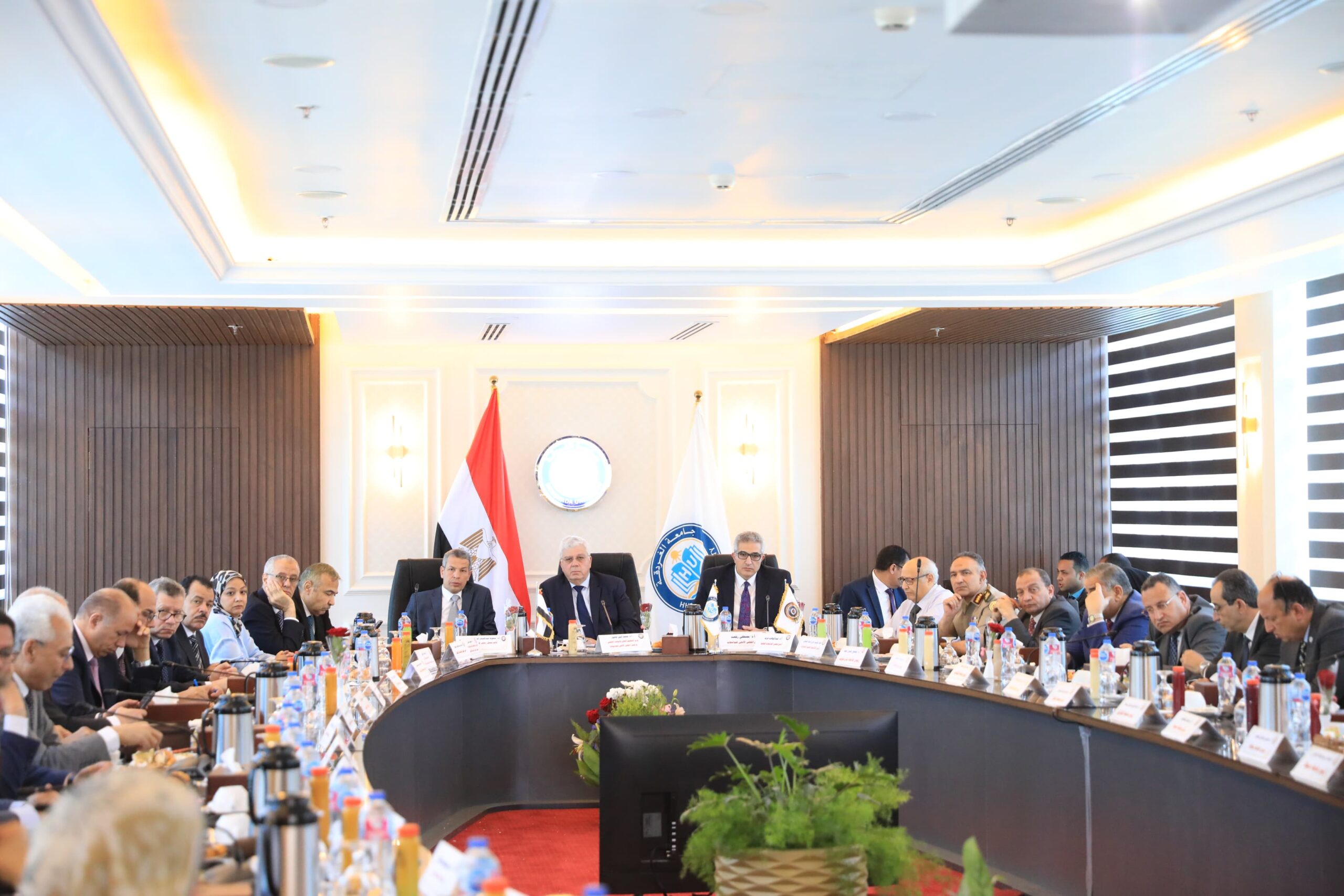 وزير التعليم العالي يترأس اجتماع المجلس الأعلى للجامعات بجامعة الغردقة