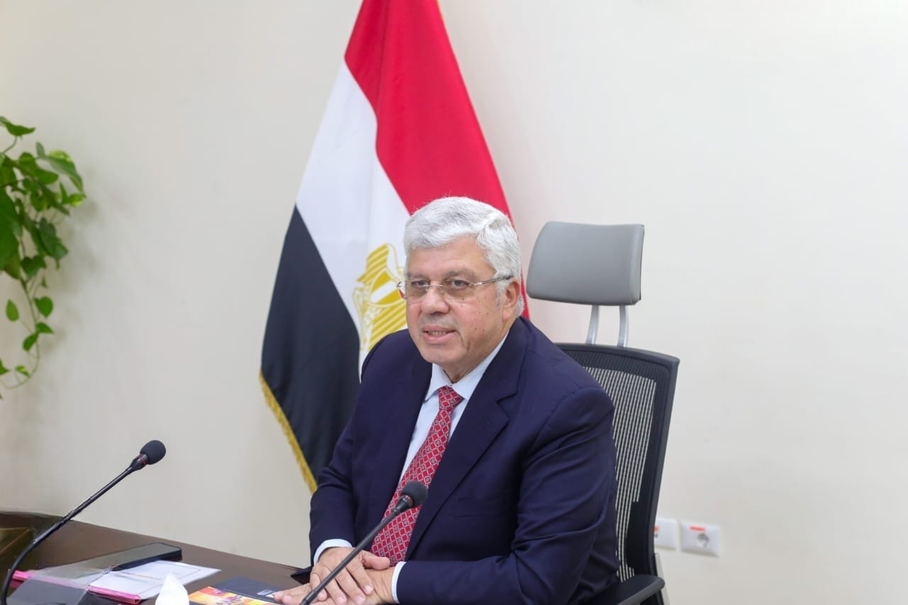 وزير التعليم العالي يُهنئ منتسبي المجتمع الأكاديمي بعيد العمال تقديرًا لدورهم في دعم منظومة التعليم والبحث العلمي