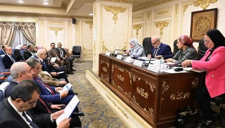 رئيس جامعة كفر الشيخ يناقش موازنة الجامعة فى اجتماع لجنة التعليم والبحث العلمي بمجلس النواب