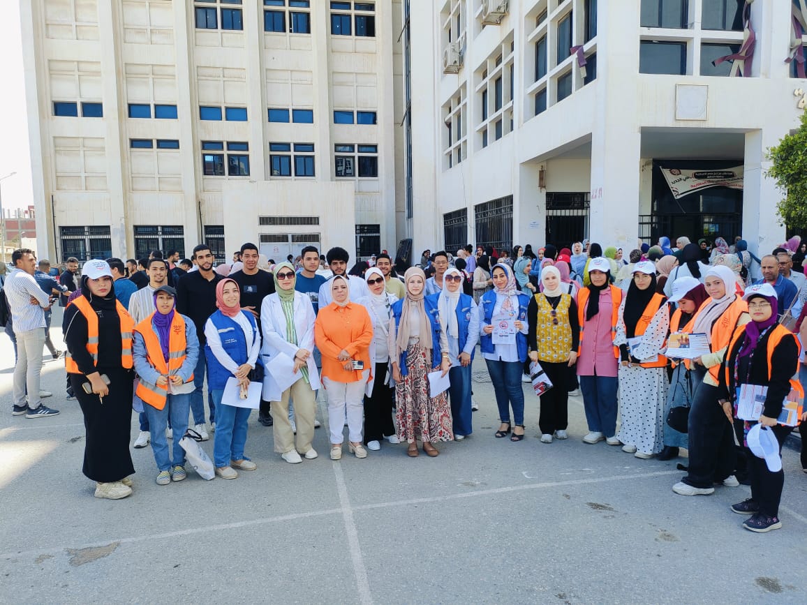 تزامنا مع الاحتفال باليوم العالمي للامتناع عن التدخين… جامعة دمنهور تطلق مبادرة توعوية بعنوان “معا من اجل بيئة خالية من التدخين”