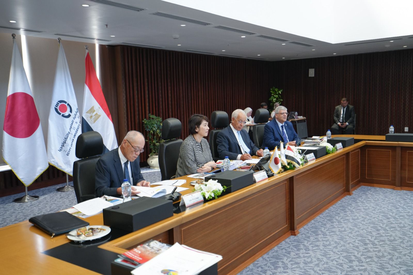 بدء ‎اجتماع مجلس أمناء الجامعة المصرية اليابانية برئاسة الدكتور هانى هلال 